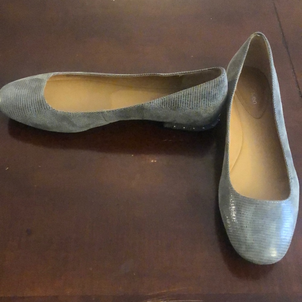 Calvin Klein leather flats - Picture 3 of 5